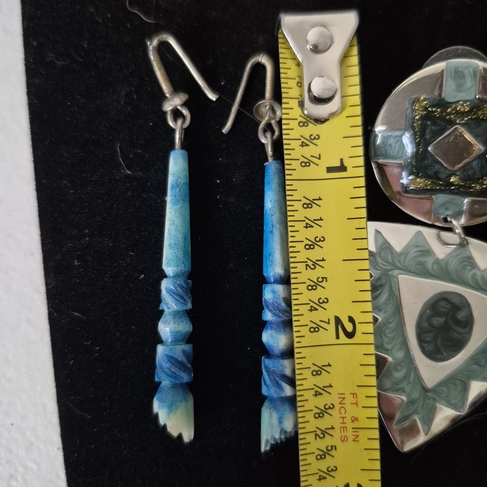 Lot 5 Pierced Earrings Various Styles Green/Blue/Red Gold Dangles and Hoop - Picture 5 of 6